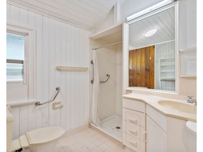 148 Sackville Street, Greenslopes QLD 4120