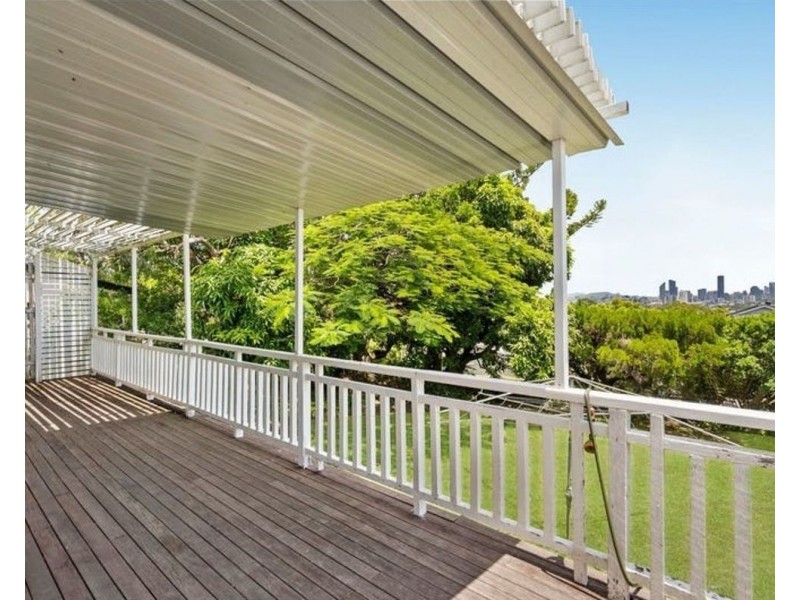 148 Sackville Street, Greenslopes QLD 4120