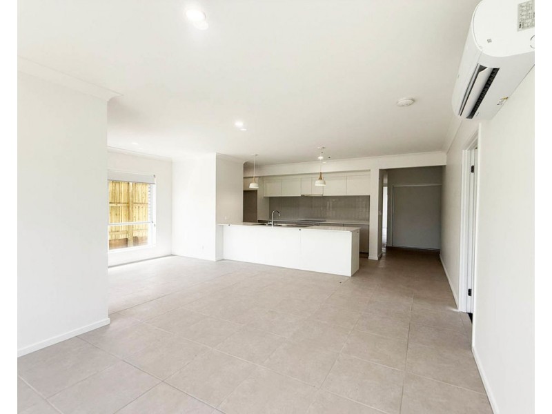 94 Barratt Drive, Greenbank QLD 4124