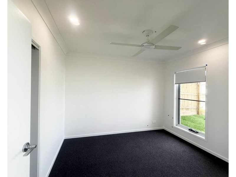 94 Barratt Drive, Greenbank QLD 4124