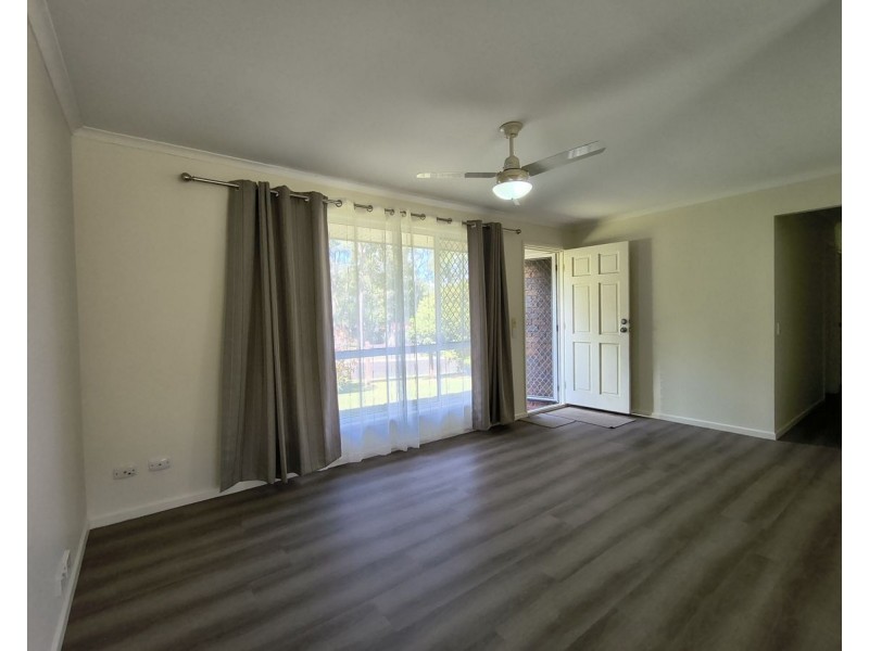 8 Timperley Court, Marsden QLD 4132