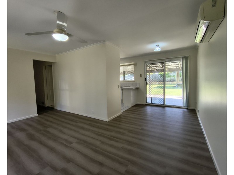 8 Timperley Court, Marsden QLD 4132