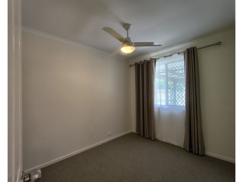 8 Timperley Court, Marsden QLD 4132