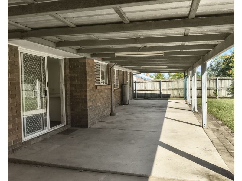 8 Timperley Court, Marsden QLD 4132