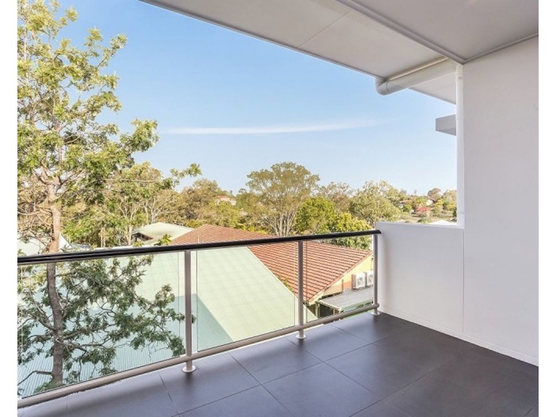 ID: 20010030/11 Rolleston Street, Keperra QLD 4054