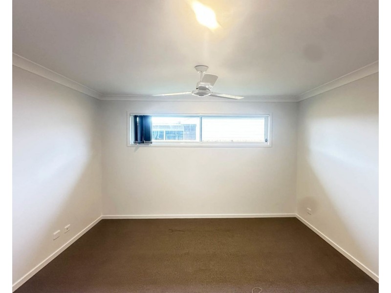 4 Fraser Street, Logan Reserve QLD 4133