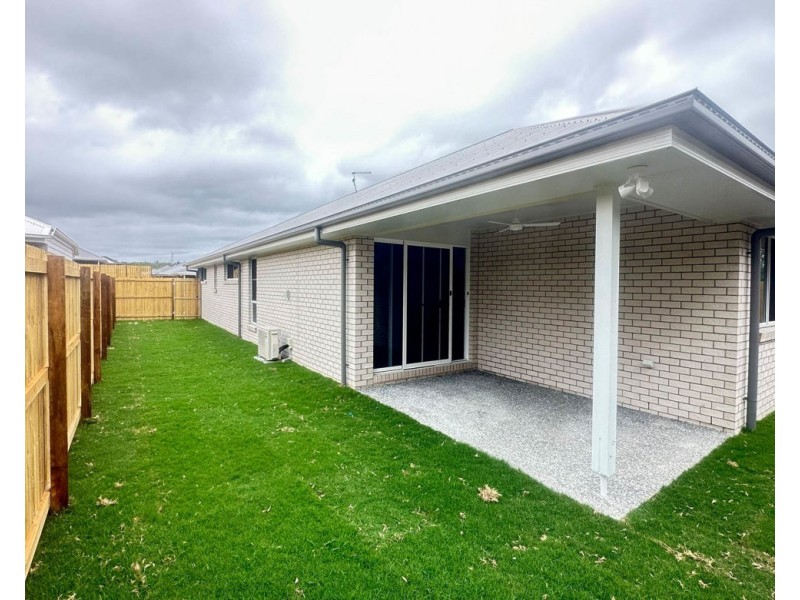 4 Fraser Street, Logan Reserve QLD 4133