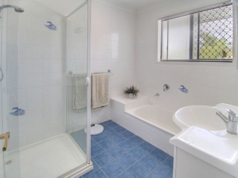 8 Manzill Street, Sunnybank Hills QLD 4109