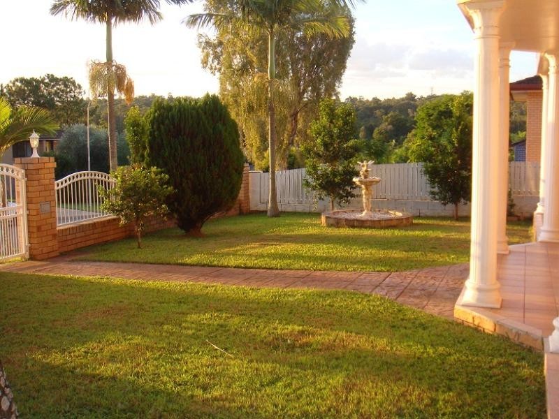34 Estoril St, Robertson QLD 4109