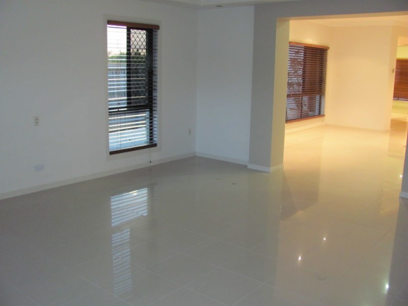 16 Elm Ct, Stretton QLD 4116