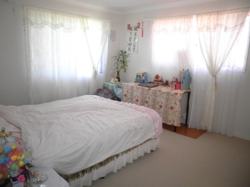 45 Grace Street, Scarborough QLD 4020