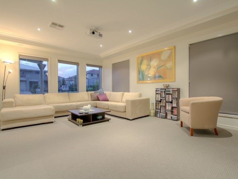 8 Trevi Close, Eight Mile Plains QLD 4113