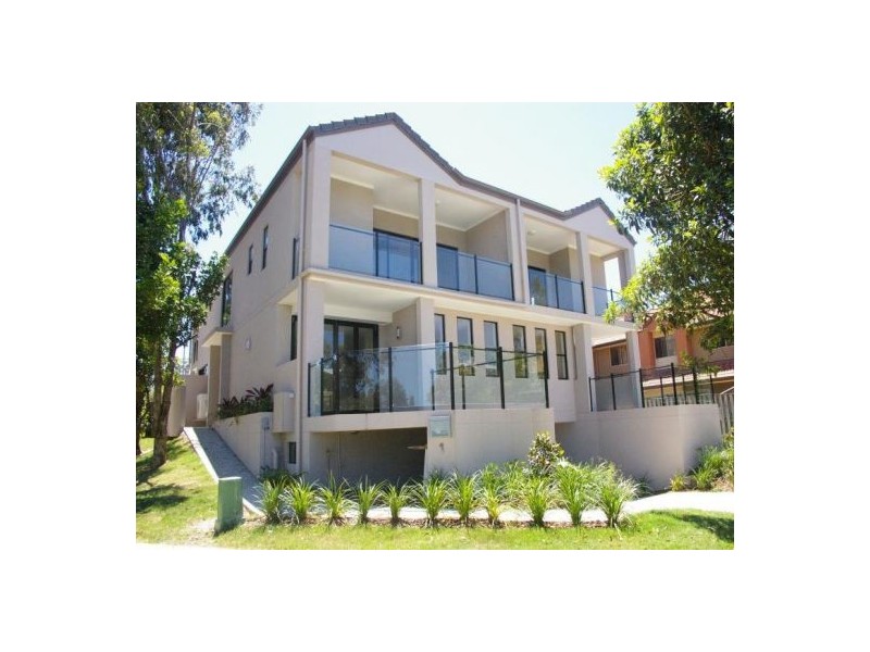 Varsity Lakes QLD 4227