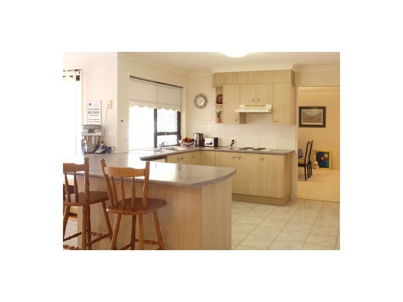 146 Lancaster Cct, Stretton QLD 4116