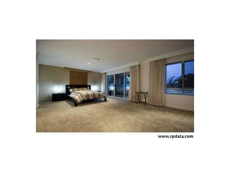 Paradise Point QLD 4216