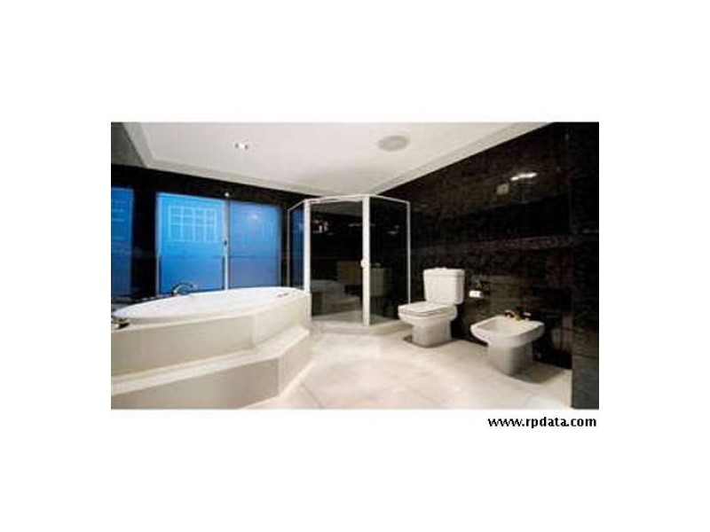 Paradise Point QLD 4216