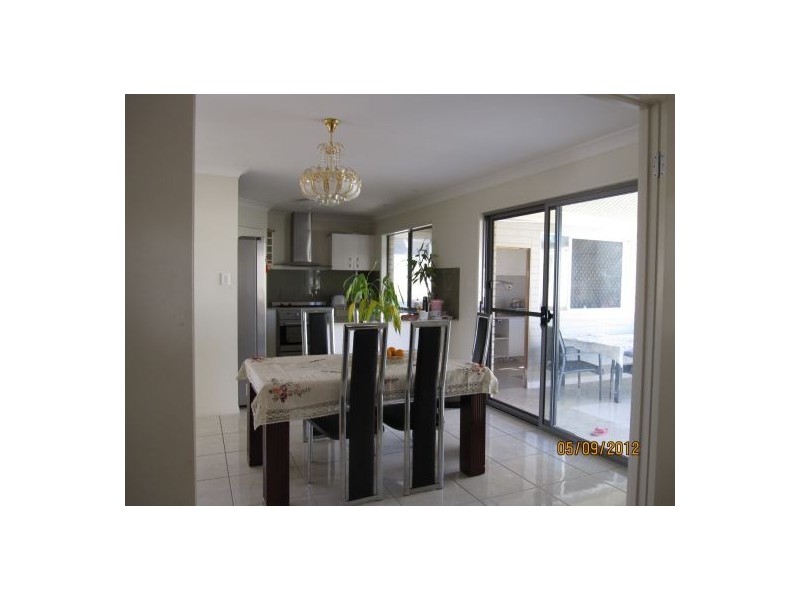 5 William Close, Doolandella QLD 4077