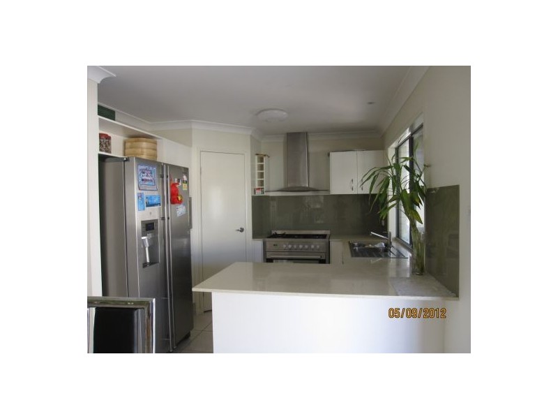5 William Close, Doolandella QLD 4077