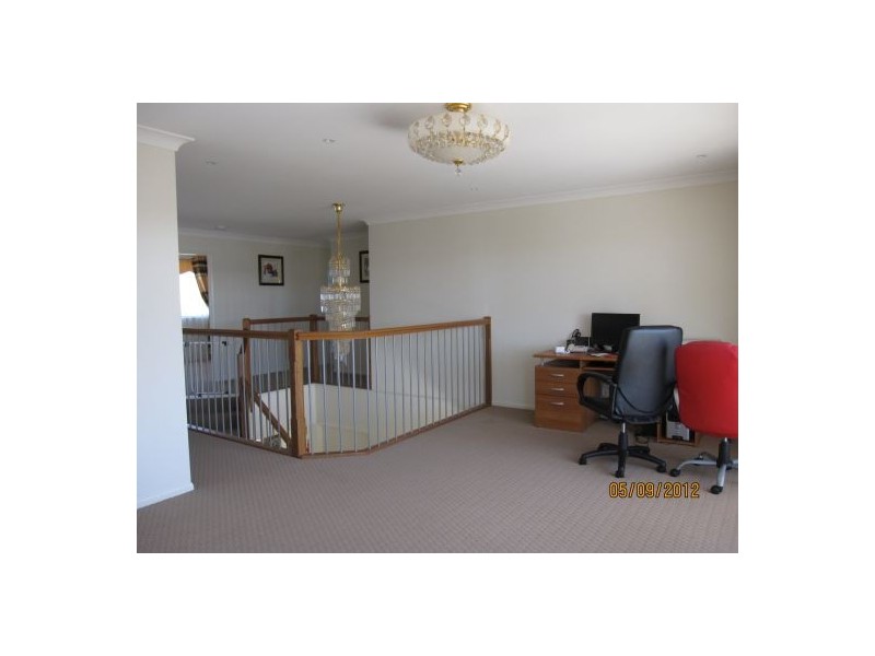 5 William Close, Doolandella QLD 4077