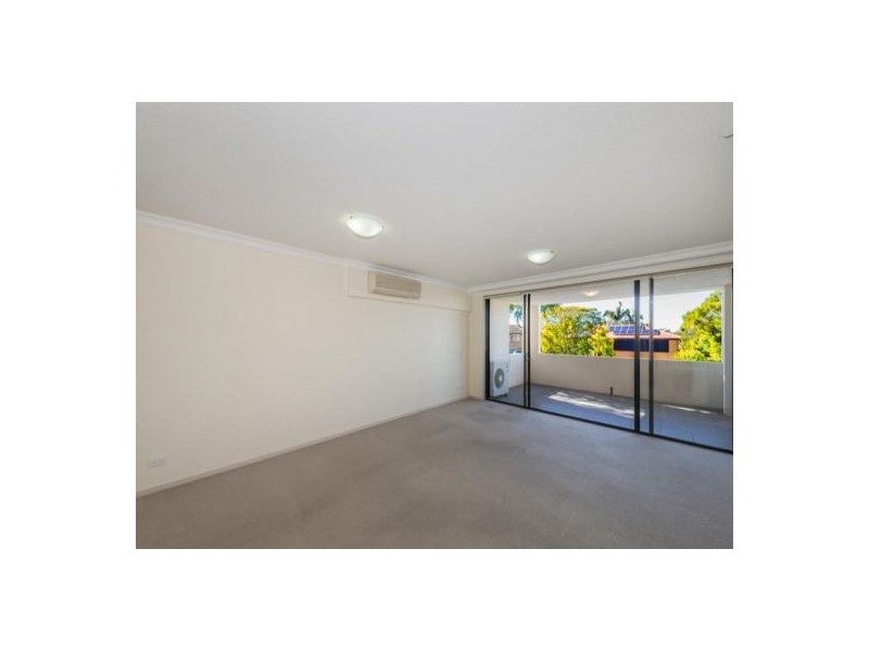 2246 Logan Road, Upper Mount Gravatt QLD 4122