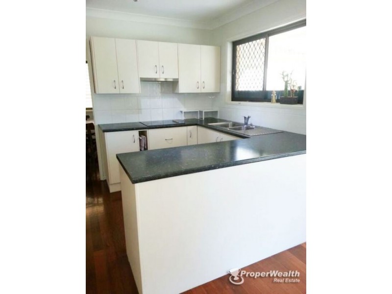2 Queensway Street, Upper Mount Gravatt QLD 4122