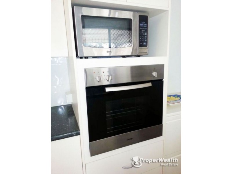 2 Queensway Street, Upper Mount Gravatt QLD 4122