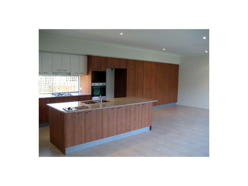 61 Mossvale Drive, Wakerley QLD 4154