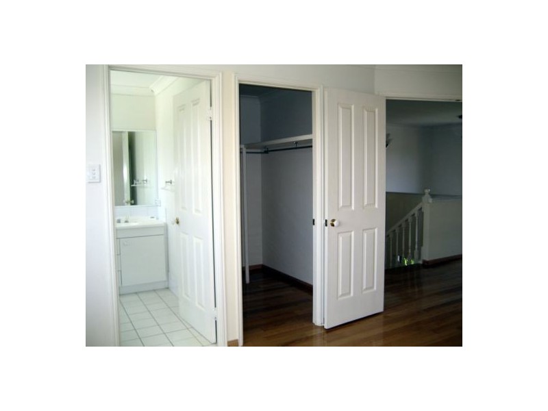 45 Cribb, Carindale QLD 4152