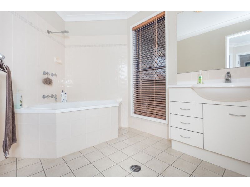 112 Haig Road, Loganlea QLD 4131