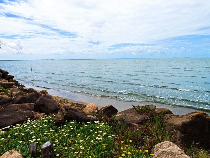 63 Biggs Ave, Beachmere QLD 4510