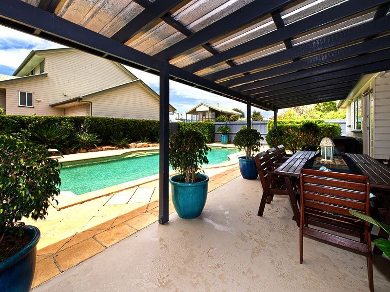 63 Biggs Ave, Beachmere QLD 4510
