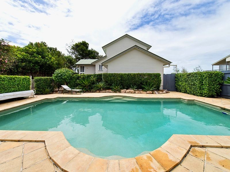 63 Biggs Ave, Beachmere QLD 4510