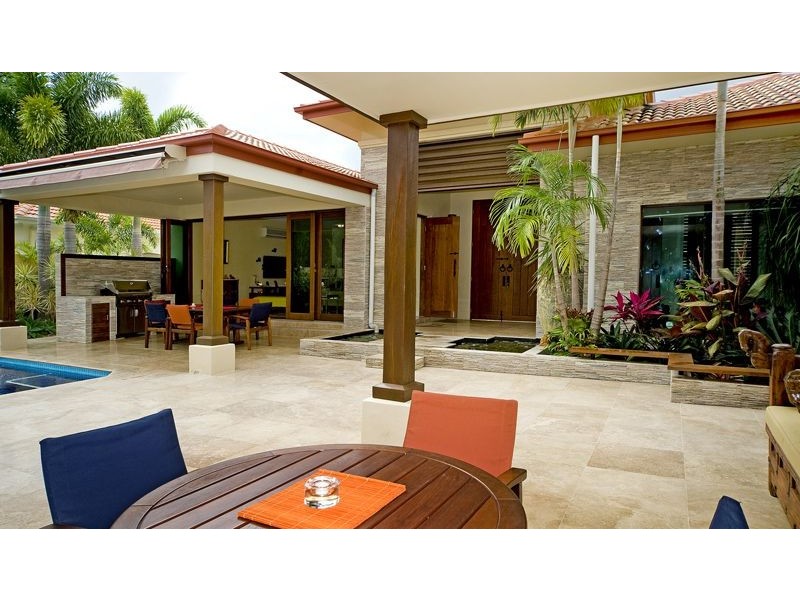 Hope Island QLD 4212