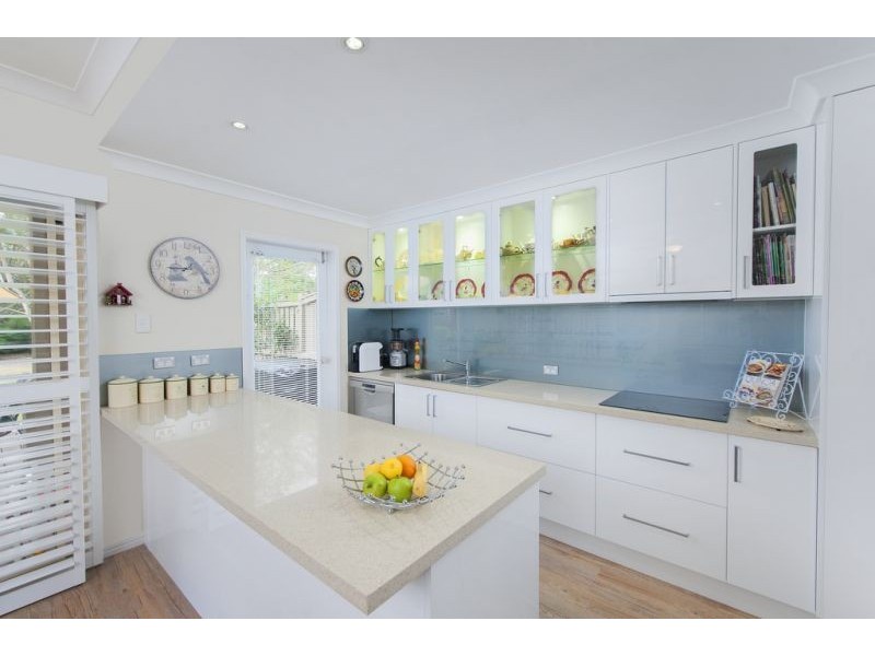 8103 Magnolia Gardens Court, Hope Island QLD 4212