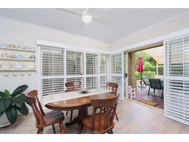 8103 Magnolia Gardens Court, Hope Island QLD 4212