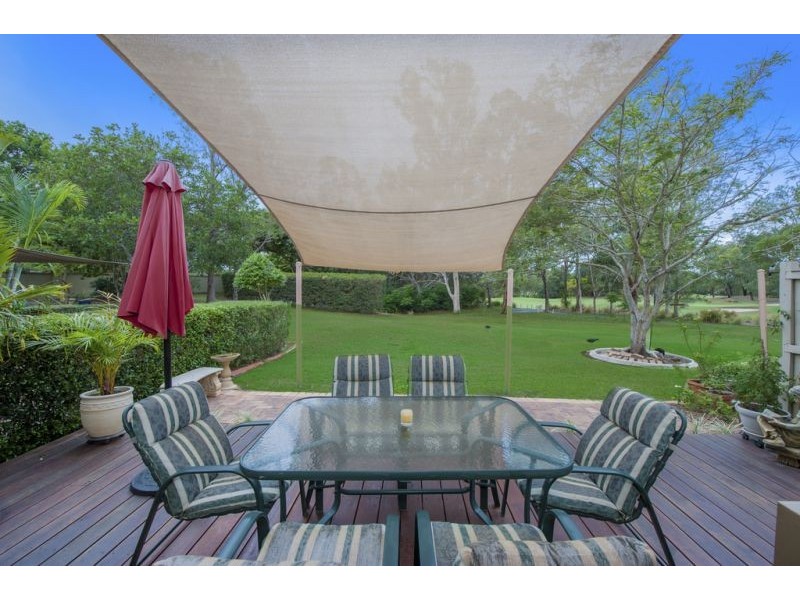 8103 Magnolia Gardens Court, Hope Island QLD 4212