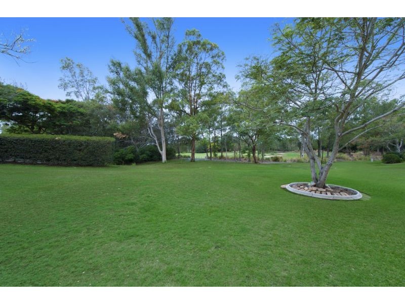 8103 Magnolia Gardens Court, Hope Island QLD 4212