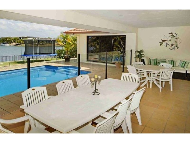 26 The Peninsula, Helensvale QLD 4212