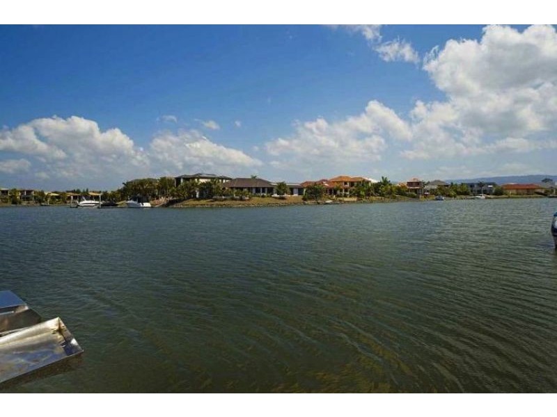 26 The Peninsula, Helensvale QLD 4212