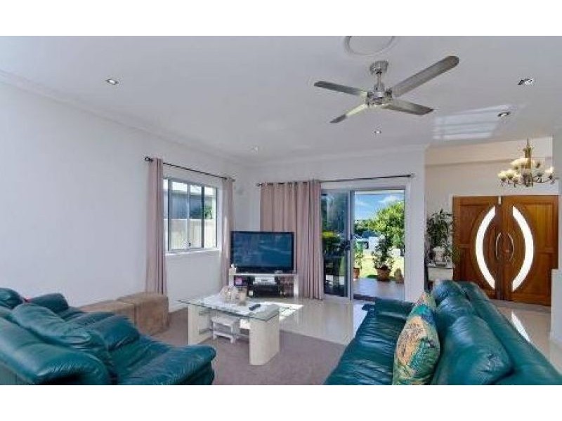 56 Southaven Drive, Helensvale QLD 4212