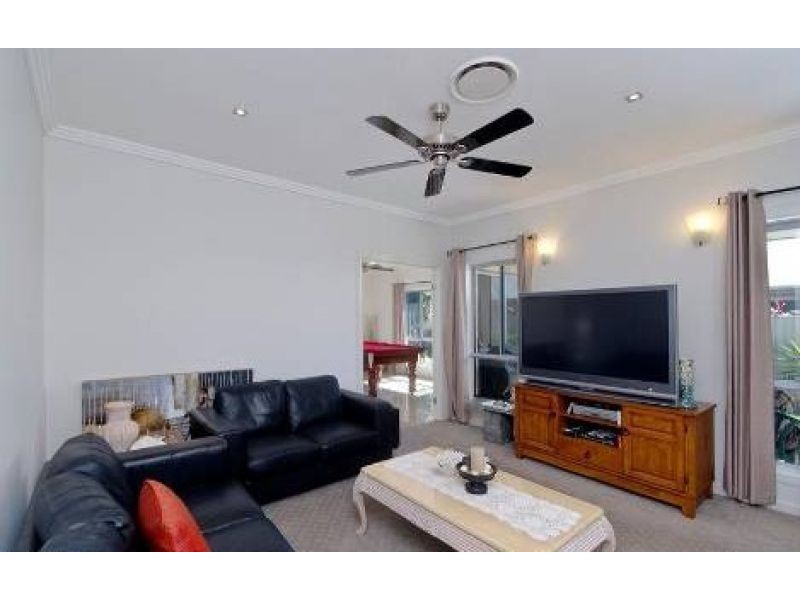 56 Southaven Drive, Helensvale QLD 4212