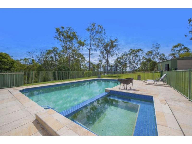 11 Hannaford Place, Helensvale QLD 4212