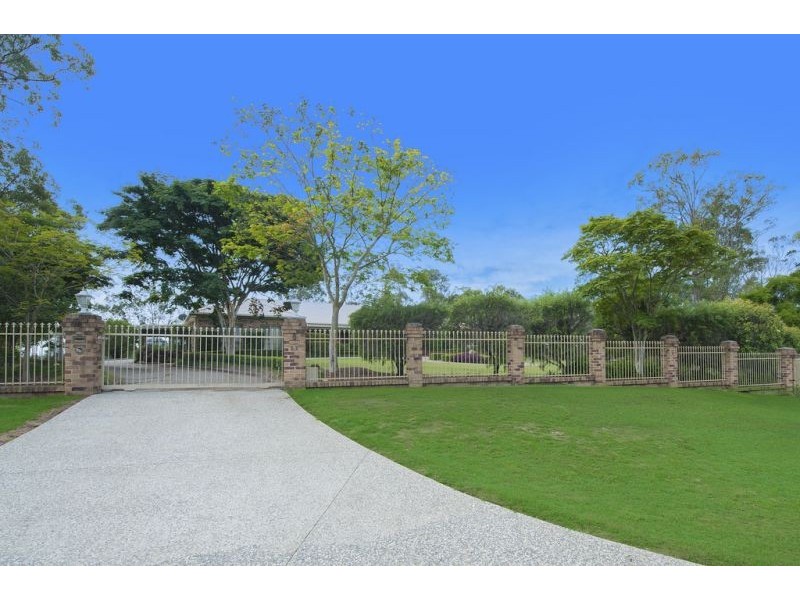 11 Hannaford Place, Helensvale QLD 4212