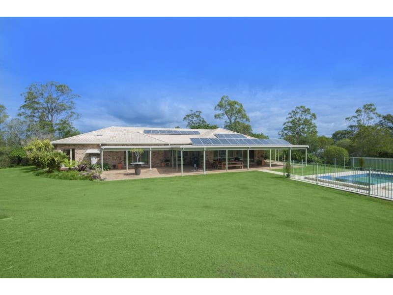 11 Hannaford Place, Helensvale QLD 4212