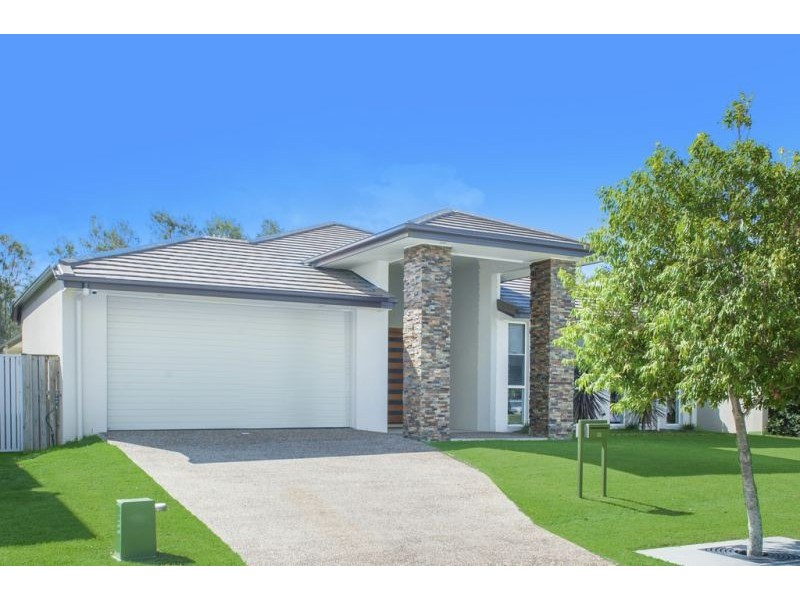 32 Rhodium Cr, Hope Island QLD 4212