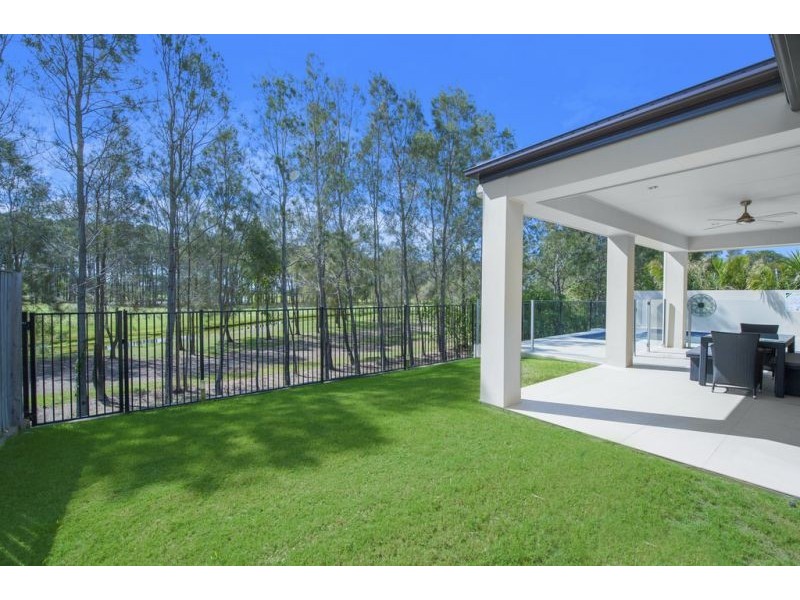 32 Rhodium Cr, Hope Island QLD 4212