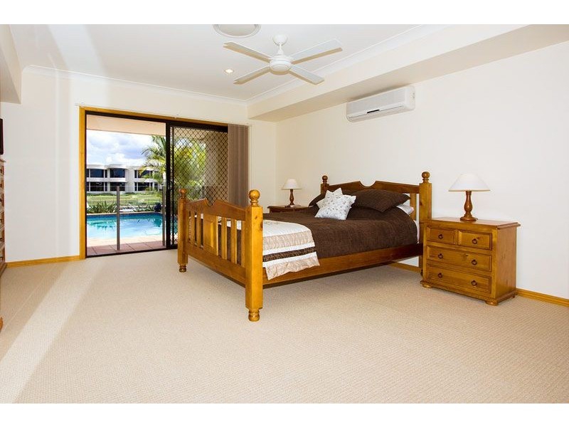 35 Ferrymans Ct, Helensvale QLD 4212