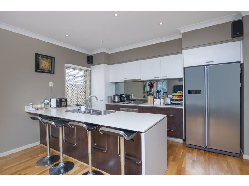 25 Costa Del Sol Ave, Coombabah QLD 4216