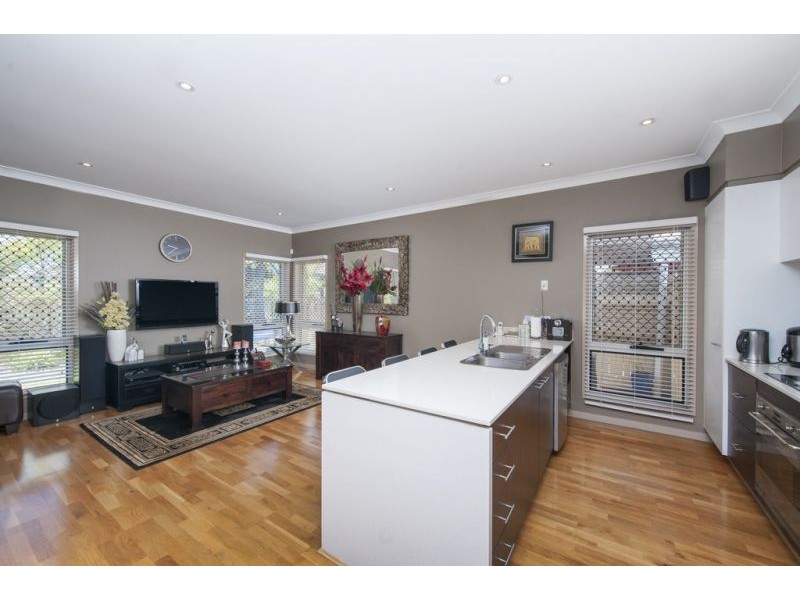 25 Costa Del Sol Ave, Coombabah QLD 4216