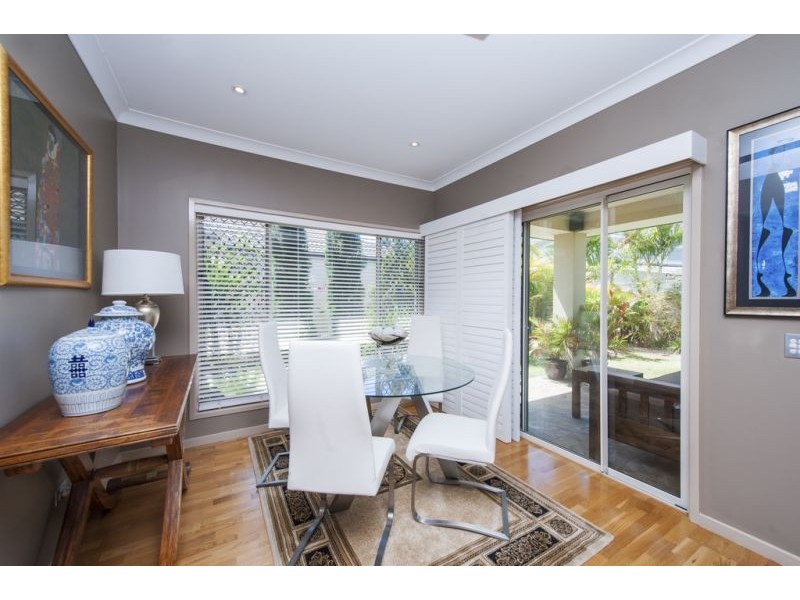 25 Costa Del Sol Ave, Coombabah QLD 4216